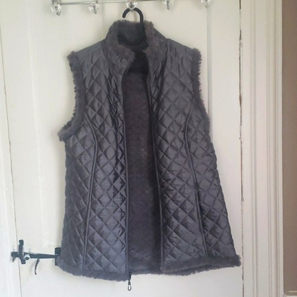 Grey/Gray Quilted Puffer Vest -Very soft- Reversible- Denim & Co - Size S